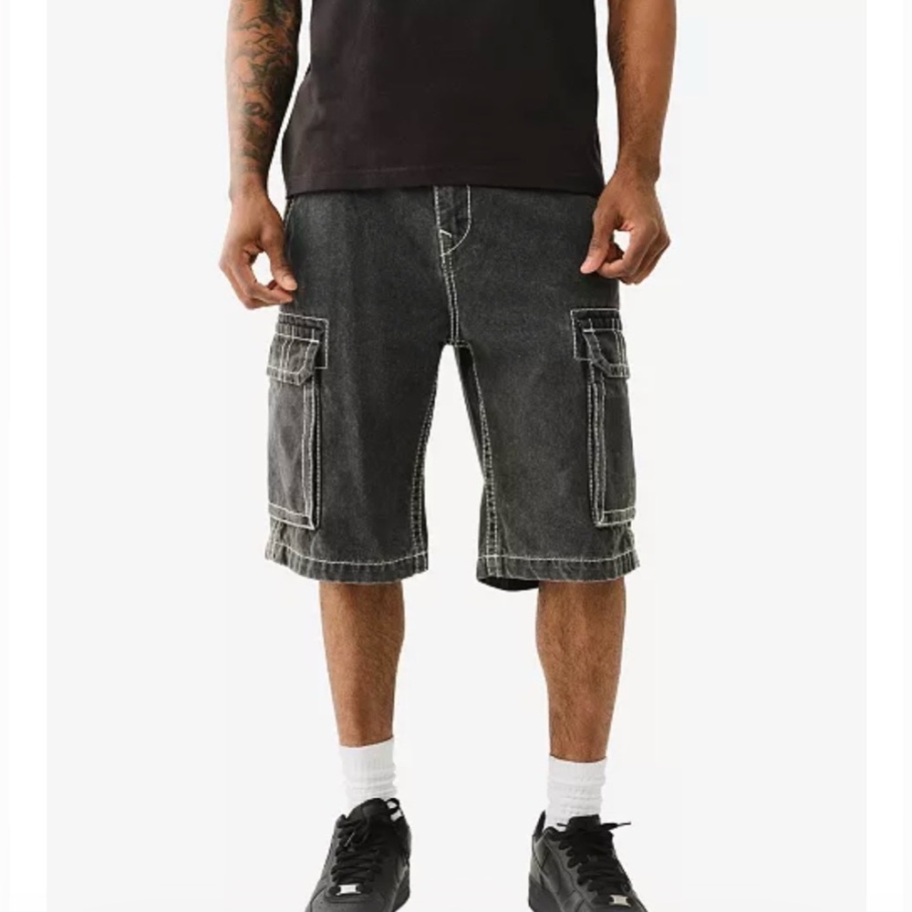 True Religion Men's Big T Vinny Cargo Denim Shorts 38 - Picture 3 of 5